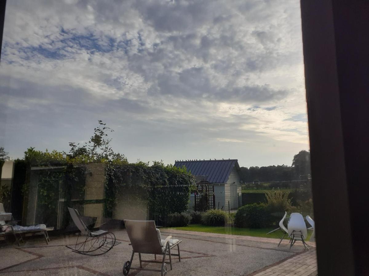 Bed and Breakfast Relais Des Tourterelles La Neuville-aux-Joutes Exteriér fotografie